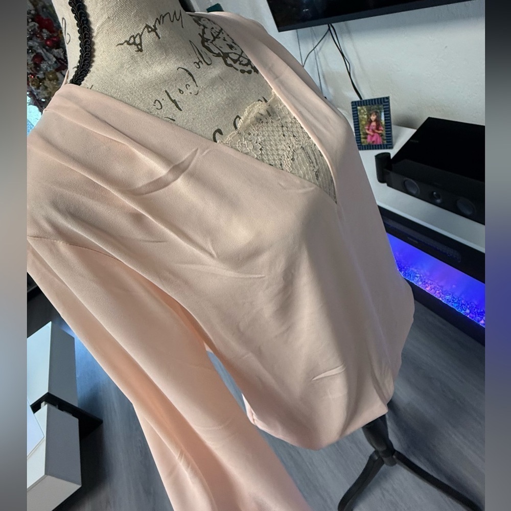 Guess Lace V-Neck Long Sleeve Peach Bodysuit - Picture 8 of 11